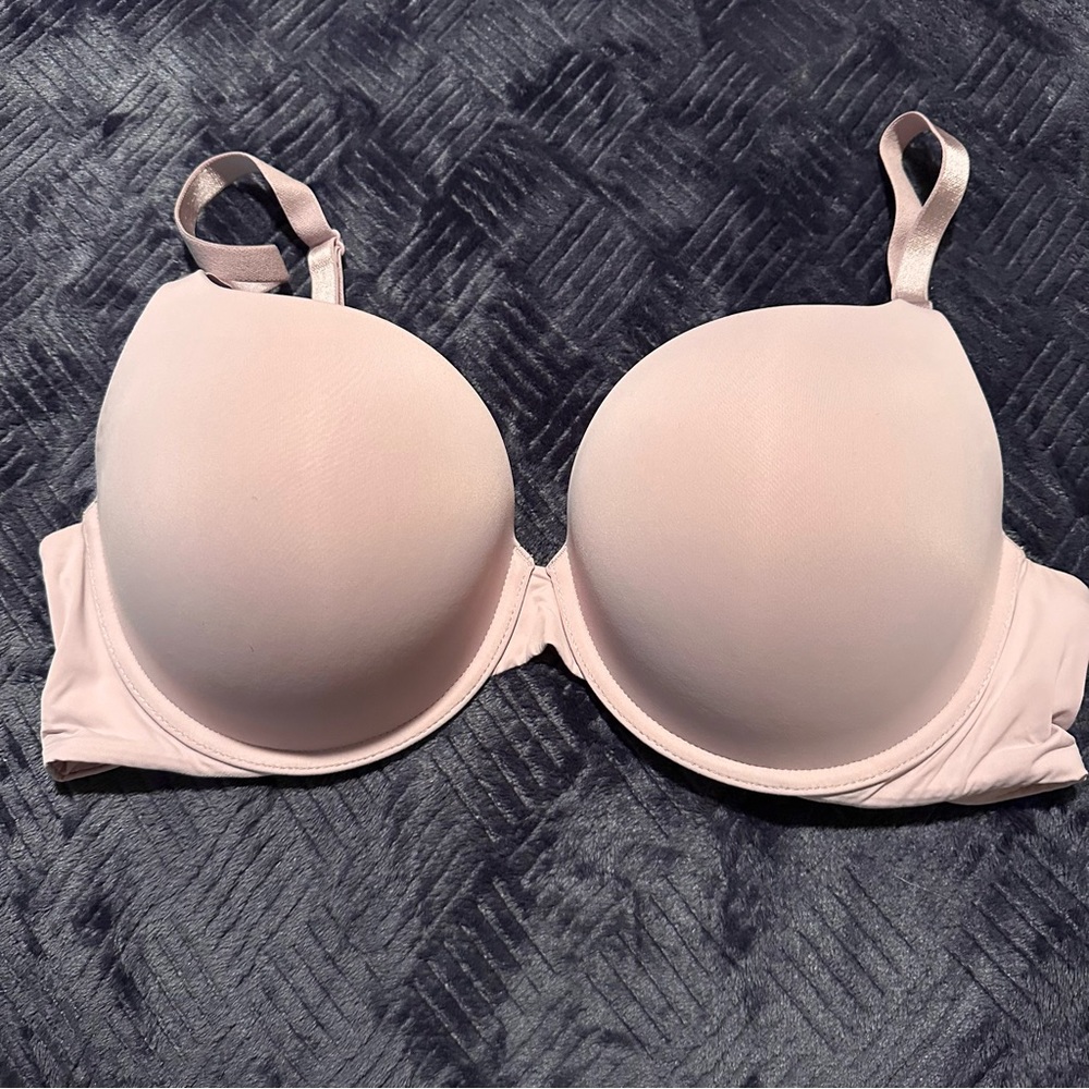 Victoria’s Secret T-shirt push-up